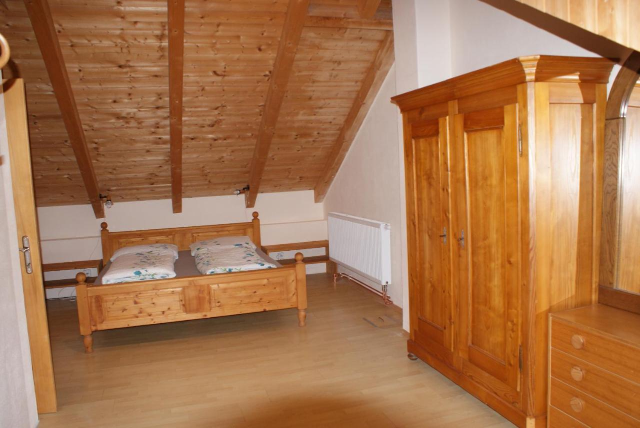 Rustikale Und Grosszuegige Ferienwohnung Kasperske Hory Luaran gambar
